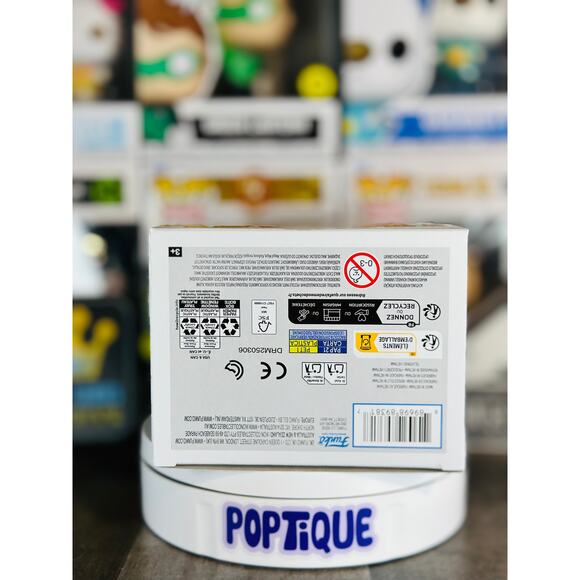 The Wild Robot Roz with Fink and Brightbill Funko Pop! #1794 - Picture 6 of 6